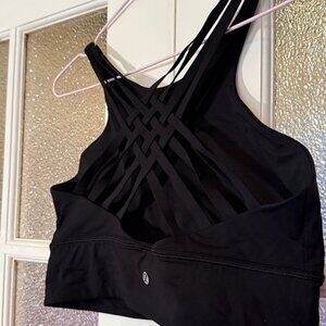 LULULEMON 🍋 stappy high neck sports bra